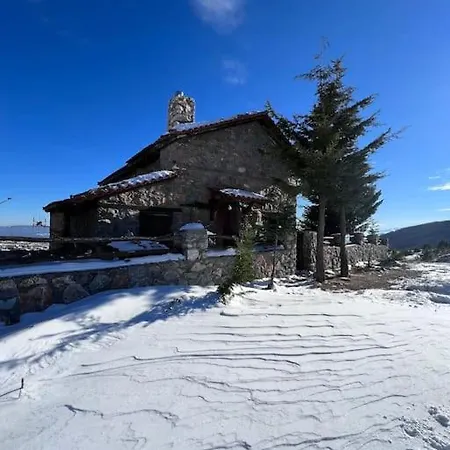 E L Chalet. A Cosy Mountain Retreat. Agios Athanasios (Pella)