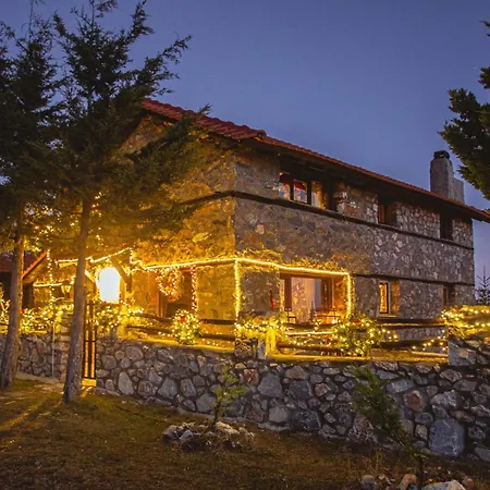 E L Chalet. A Cosy Mountain Retreat.