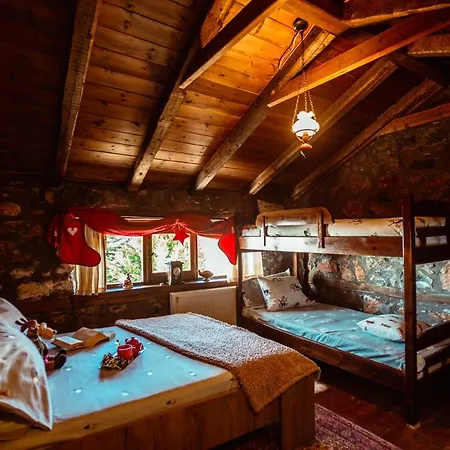 E L Chalet. A Cosy Mountain Retreat.